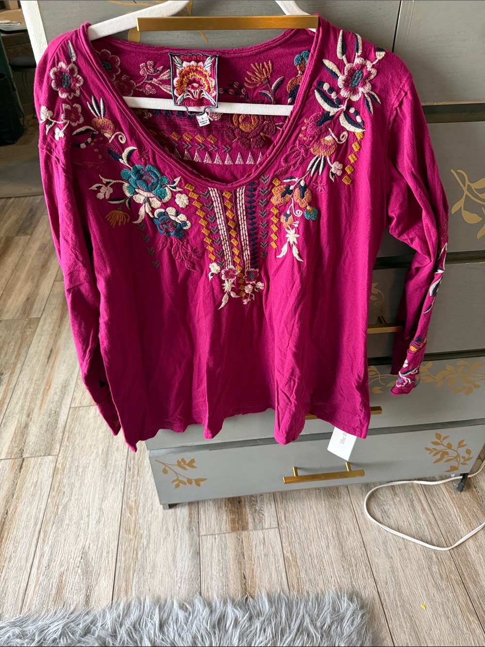 Johnny Was Magenta Embroidered Scoop-Neck Long Sleeve Tee